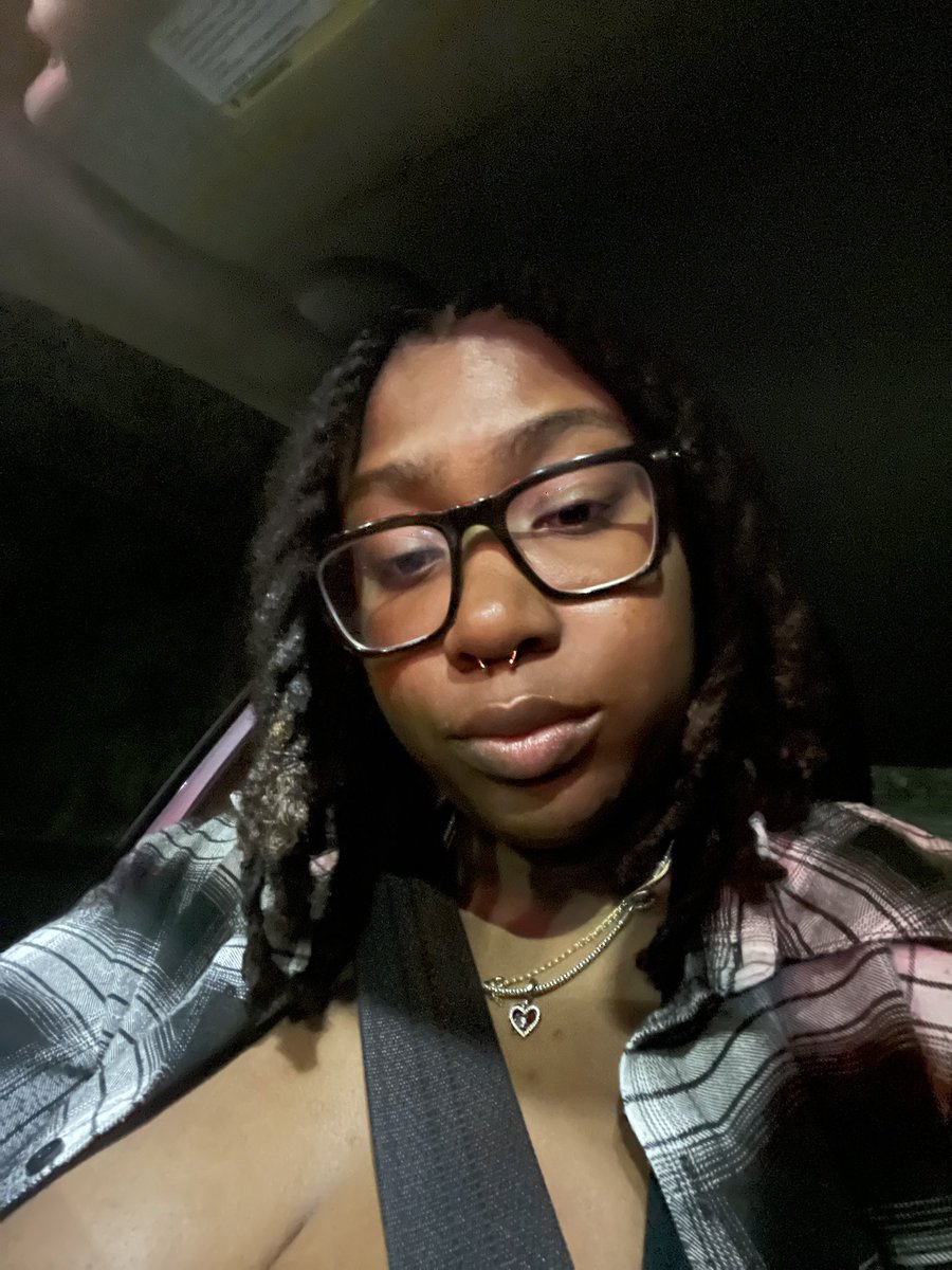 cassie_blue tweet media