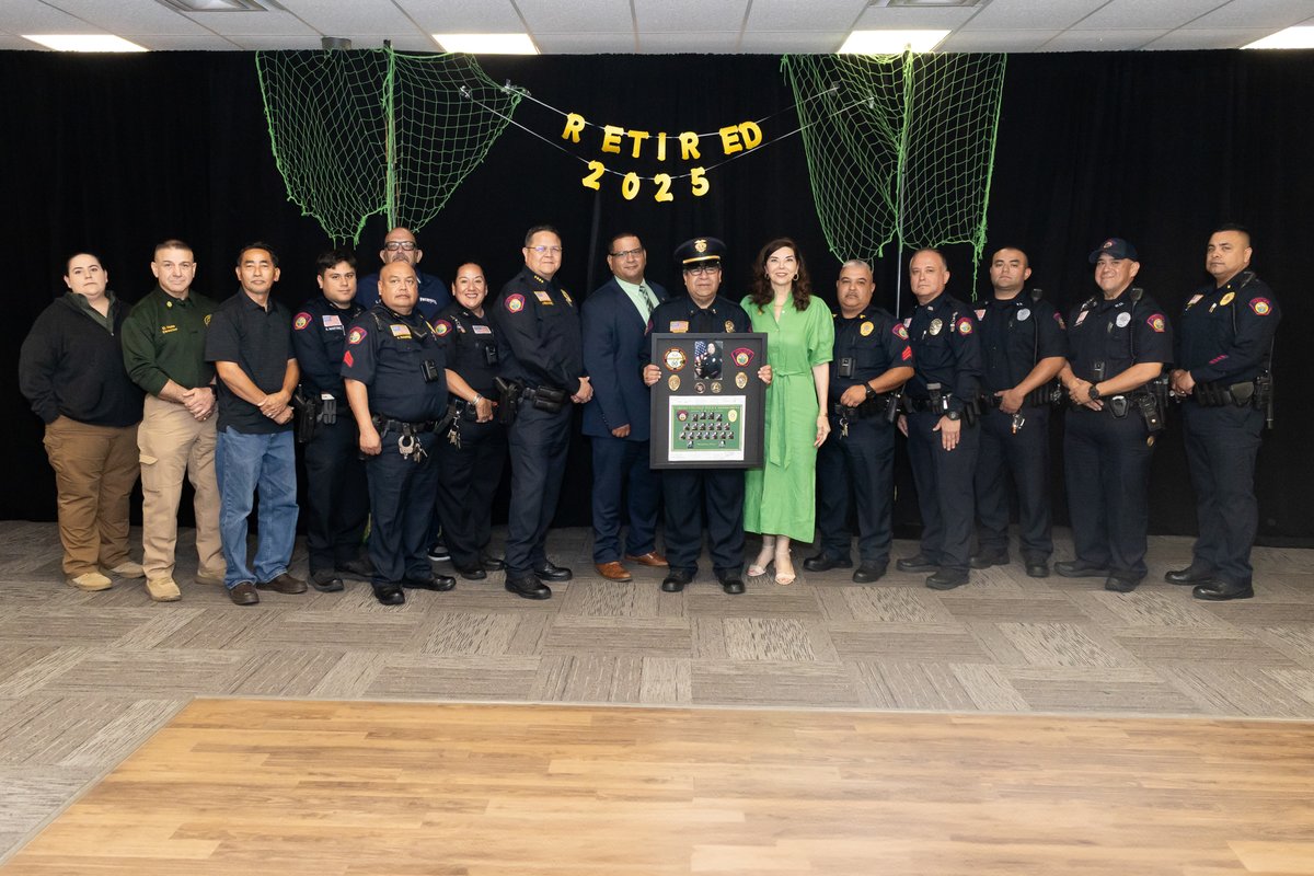 laredopalominos's tweet image. Congratulations to our very own Lt. Leopoldo Garibay on his retirement!

After years of dedicated service, we thank Lt. Garibay for his leadership and unwavering commitment to Laredo College. Enjoy your well-earned retirement, you’ll always be part of the Palomino family.