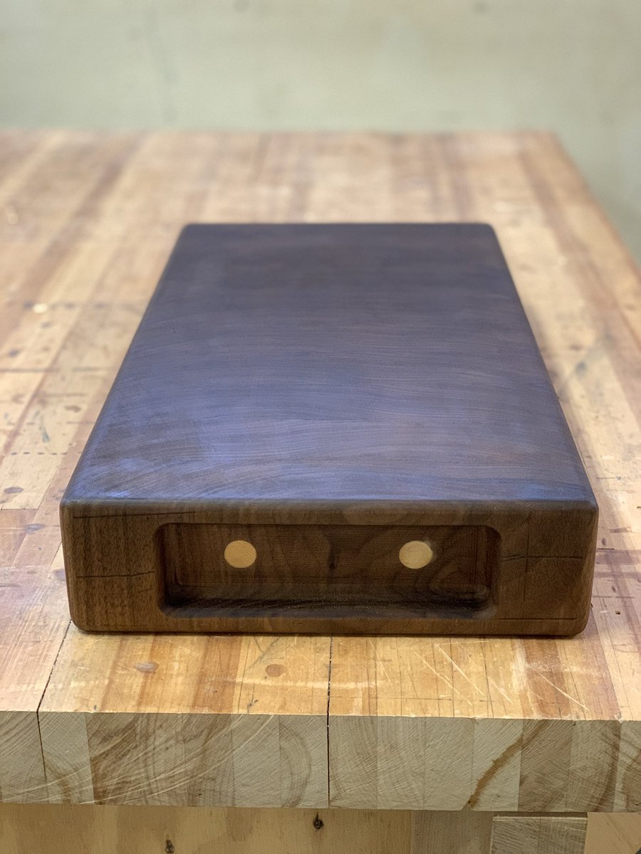 Made by 🆒 Woodworking Introduction thread 🧵 
(Please help me out with a Retweet for max exposure 🙇)

Below are photos of woodworking projects I have done in the past. I’m excited to get started creating for the <a href="/BoredApeYC/">Bored Ape Yacht Club 🍌</a> family.