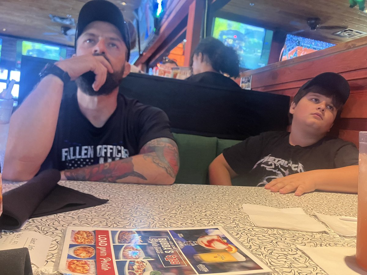 DesertMoonLace's tweet image. Morning bike ride, lunch at Bubba’s, and Jurassic World movie time. Making memories with our sweet boys. ❤️
So glad Daddy is home with us!