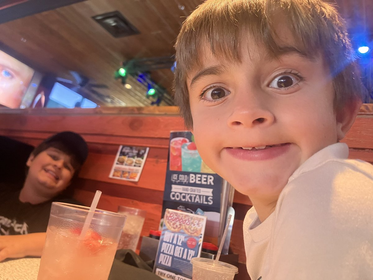 DesertMoonLace's tweet image. Morning bike ride, lunch at Bubba’s, and Jurassic World movie time. Making memories with our sweet boys. ❤️
So glad Daddy is home with us!