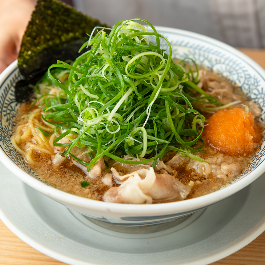 marugen_ramen_'s tweet photo. "この一杯を食べるなら一口目は…

スープ▶︎🟤
麺▶︎🟡
ドッカンねぎ▶︎🟢
海苔▶︎⚫️
それ以外▶︎⚪

当てはまる絵文字をリプライで送ってね！ https://t.co/nSmcezp6MM