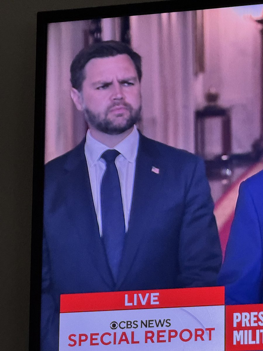 hellasmolx's tweet image. JD Vance looks so fucking confused. Maybe it’s all the eyeliner. Idk.