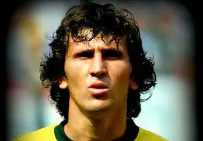 ghostheweb's tweet photo. @alexoteupai Apenas Sócrates, zico, Didi, Raí, tbm tem Ronaldinho e Ronaldo que jogavam de meio-atacante, Vitinha é um jogar bom mas do jeitobq ta nunca será exelente para ser um dos maiores da história https://t.co/zm1PXjrLKf
