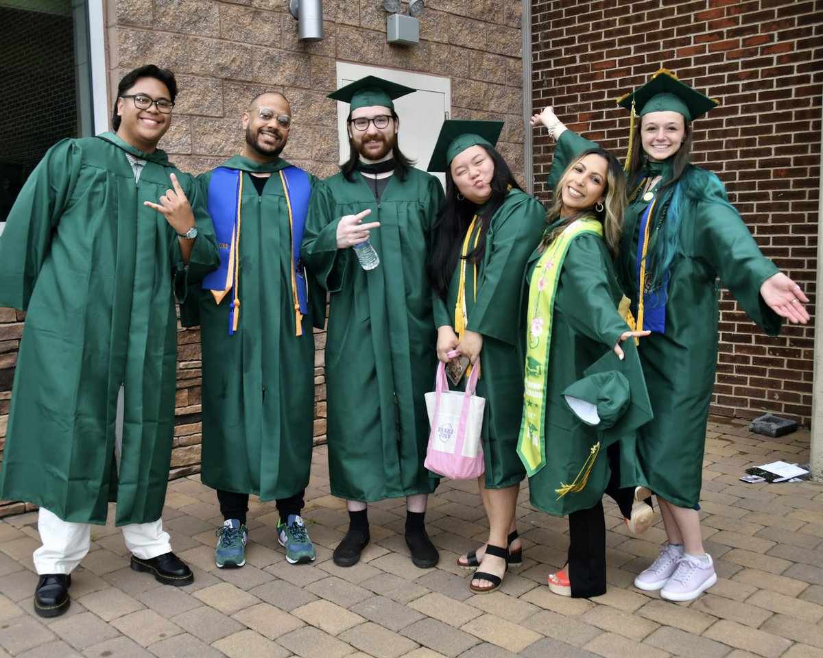 Earn credits in just 6 weeks. 7/7-8/15, explore your options today . . .

Apply bit.ly/4gEOHs6
Register bit.ly/3NoGrPZ

Your journey starts here—make it your turn to celebrate!