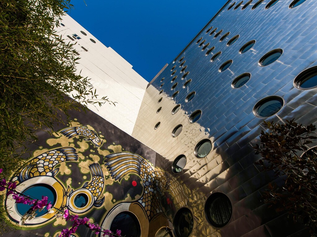 I get to NYC this week.

One of the first events I'll be going to is the <a href="/mallowdotart/">mallow</a> exhibition sponsored by <a href="/SolanaFndn/">Solana Foundation</a>.

Chill midday hang at the Dream Hotel featuring digital works from 28 artists on Solana + conversations with collectors, artists, and anyone interested in