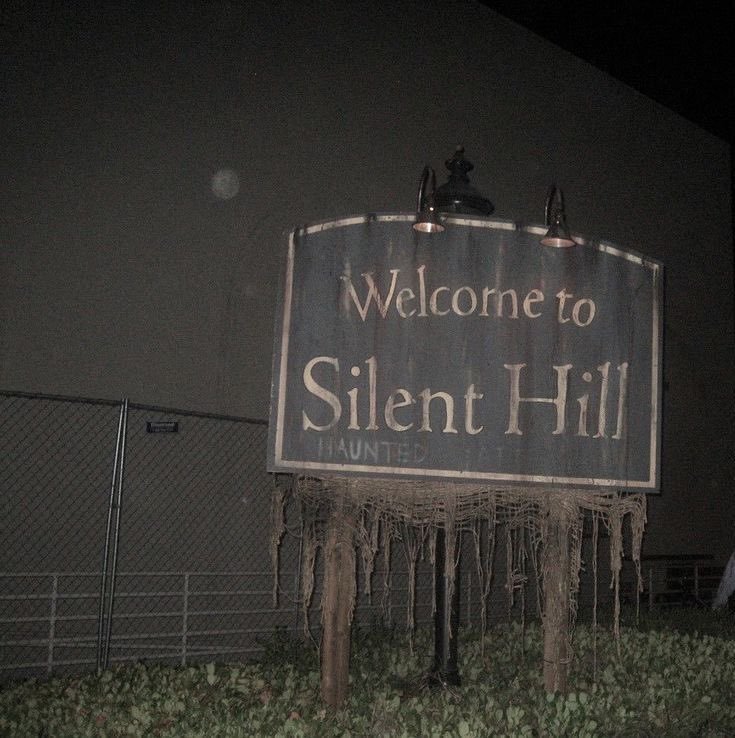 _therosedemon's tweet image. some fuckass intro ig
โ pharaoh , he/him , masc girl
โ I draw stuff and sometimes write
โ the most evil resident of silent hill
!! no dni friendship is magic !! unless you're fucking annoying, then I block you !!
killthepharaoh.straw.page