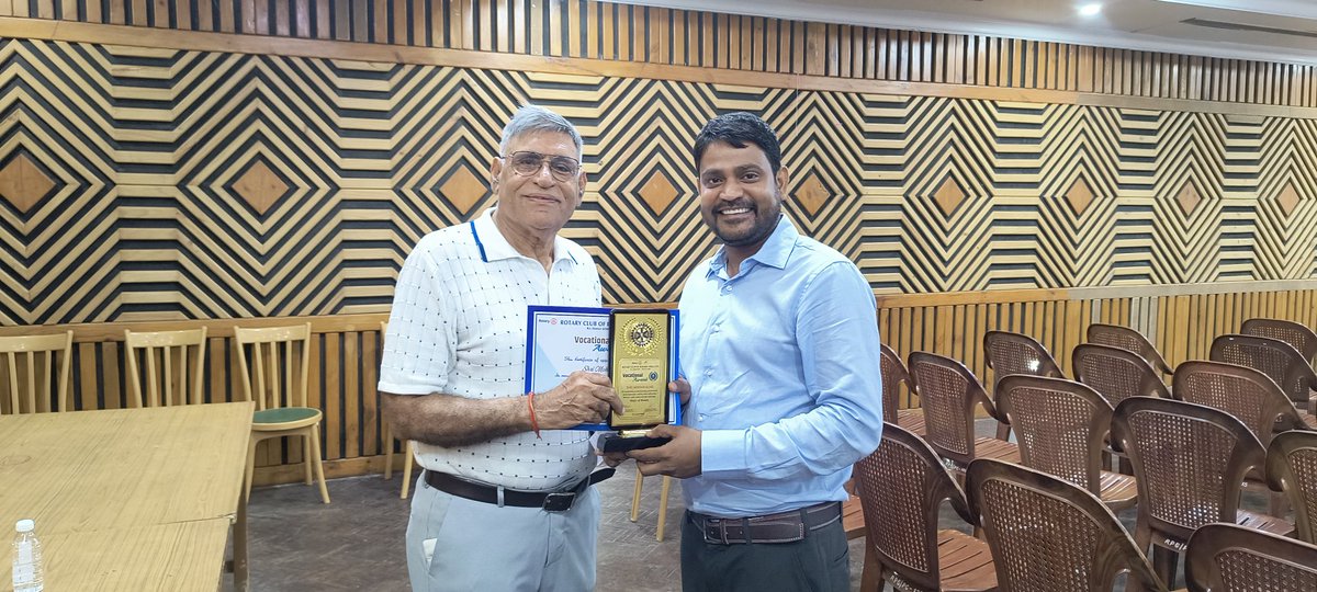 jaydev_jd1's tweet photo. #Excellence_in_Social_Service_
#Award_2024_25
#Thanku_Rotary_Club_of_Bokaro 
🏆🏆🏆
@BokaroDc @HemantSorenJMM https://t.co/WYeNowANlX