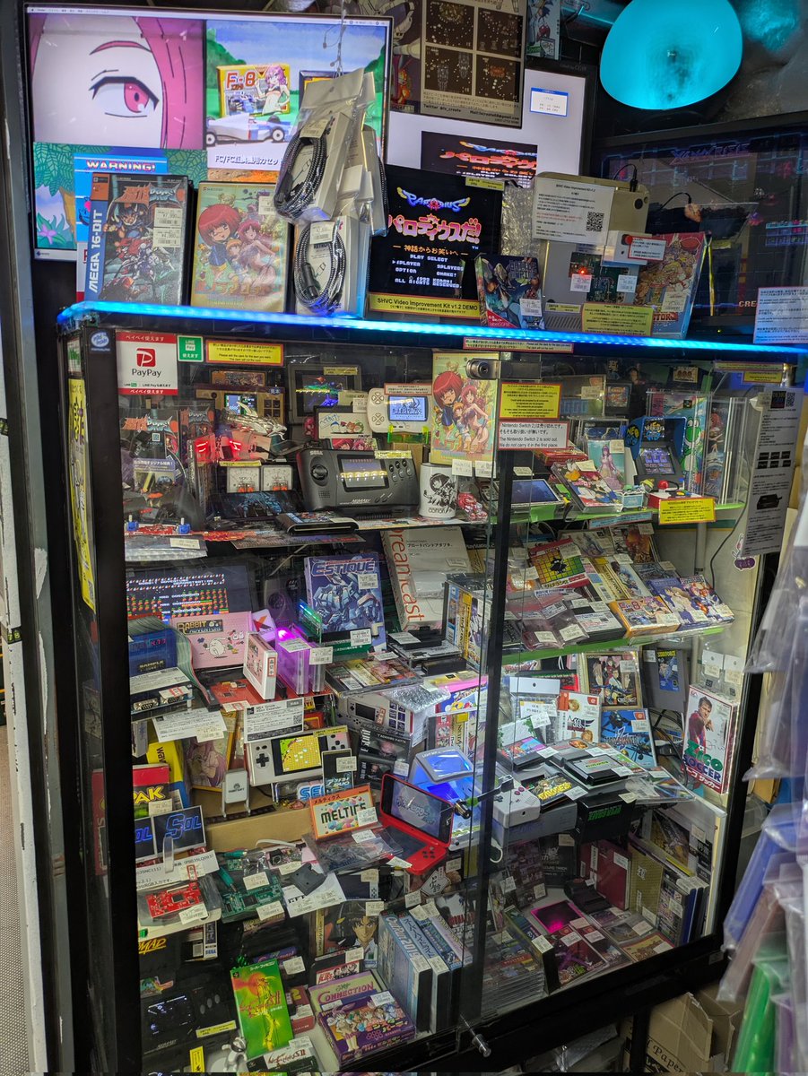 日曜日！
晴れヽ(´ー｀)ノﾋﾟｰｶﾝ

おはようございます！
家電のケンちゃん開店しております！

暑いです！
外出時は熱中症にお気をつけ下さい。
室内でも冷房無しはキツイのでエアコンあれば躊躇しないで使用して下さい。ぶっ倒れた際のほうが電気代の何倍もコストかかるので。