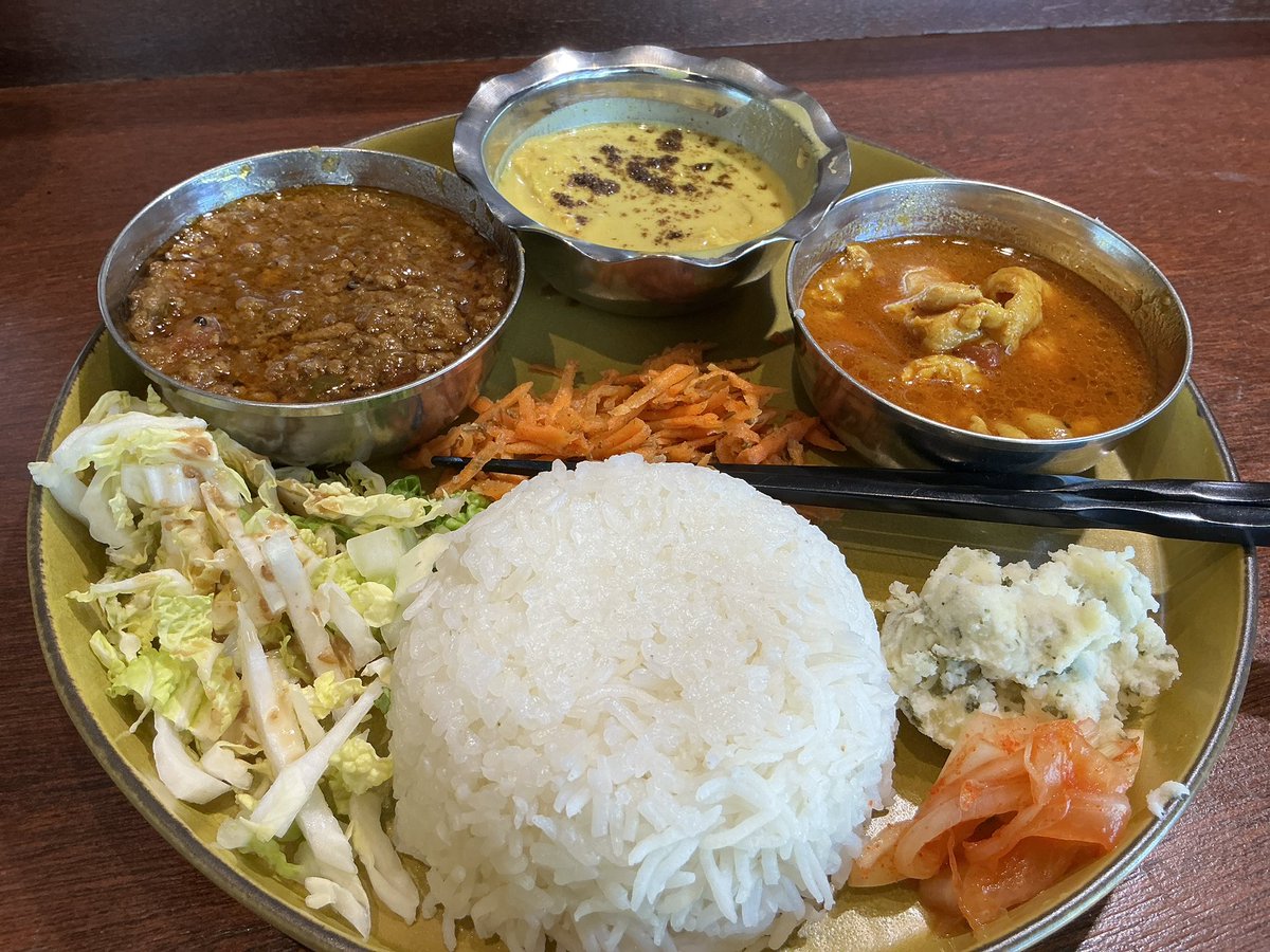 uzumaki_makio's tweet photo. カレーなう。

#GreenBrown https://t.co/eCoxWmsc4f