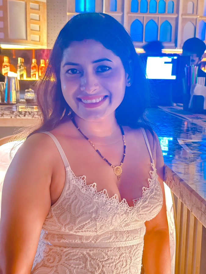 GuA4YIVbYAAdqzm?format=jpg&name=900x900