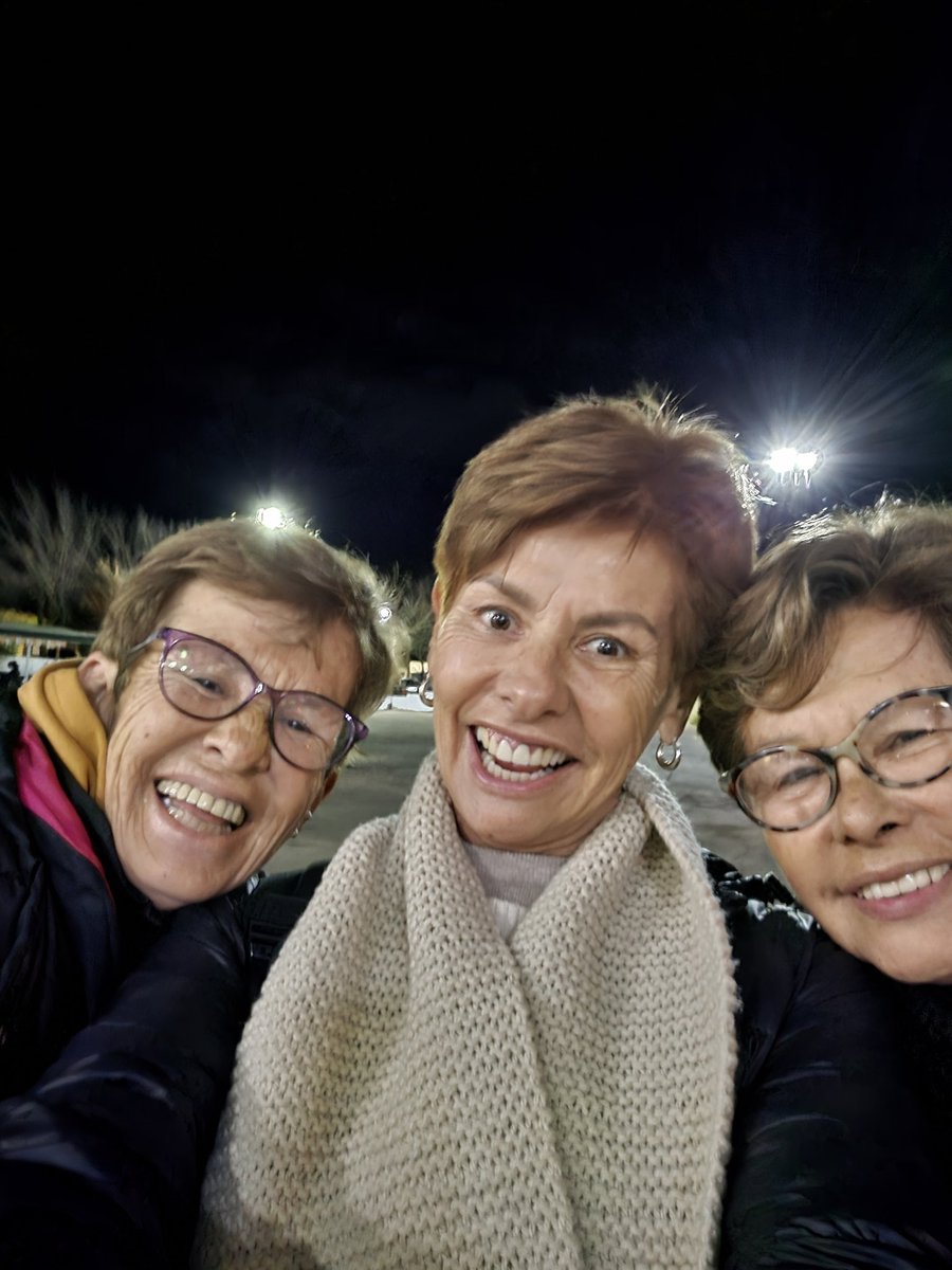 Con ellas
Alicia y Martus