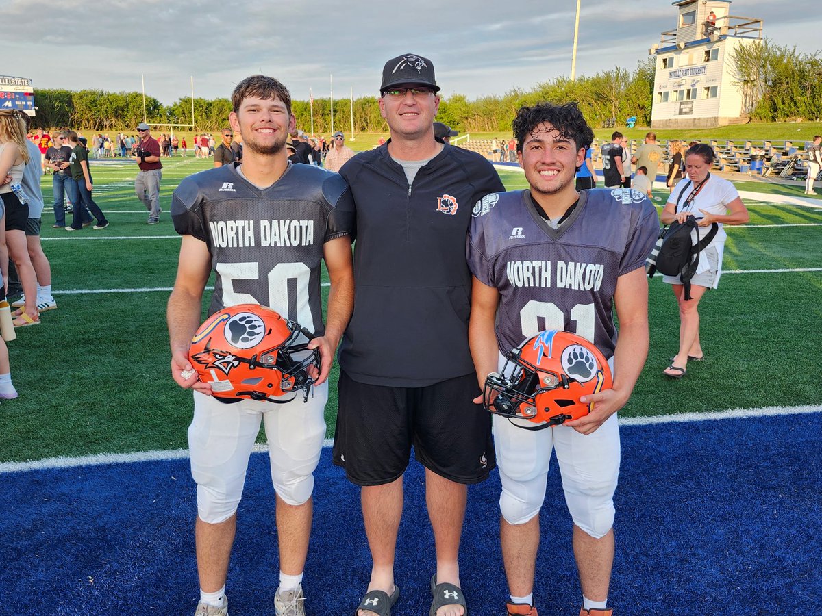 Larimore Football tweet media