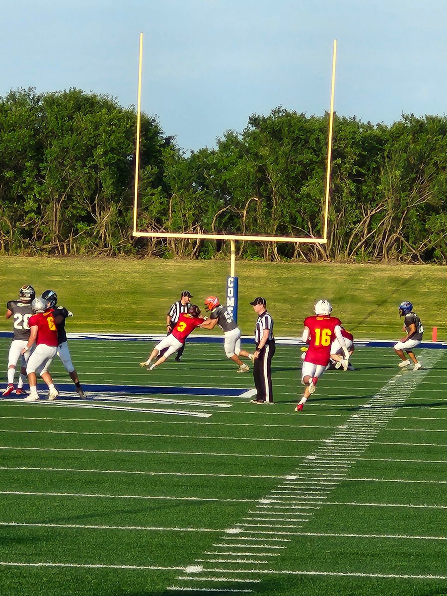 Larimore Football tweet media