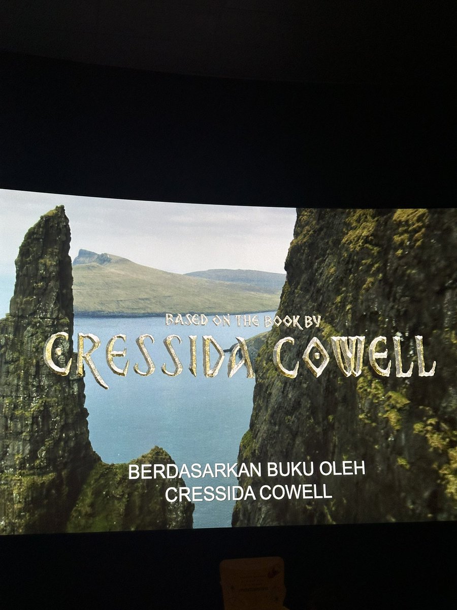 TeddyAW_'s tweet photo. Top tier dragon movie https://t.co/3yRLrY4Fig