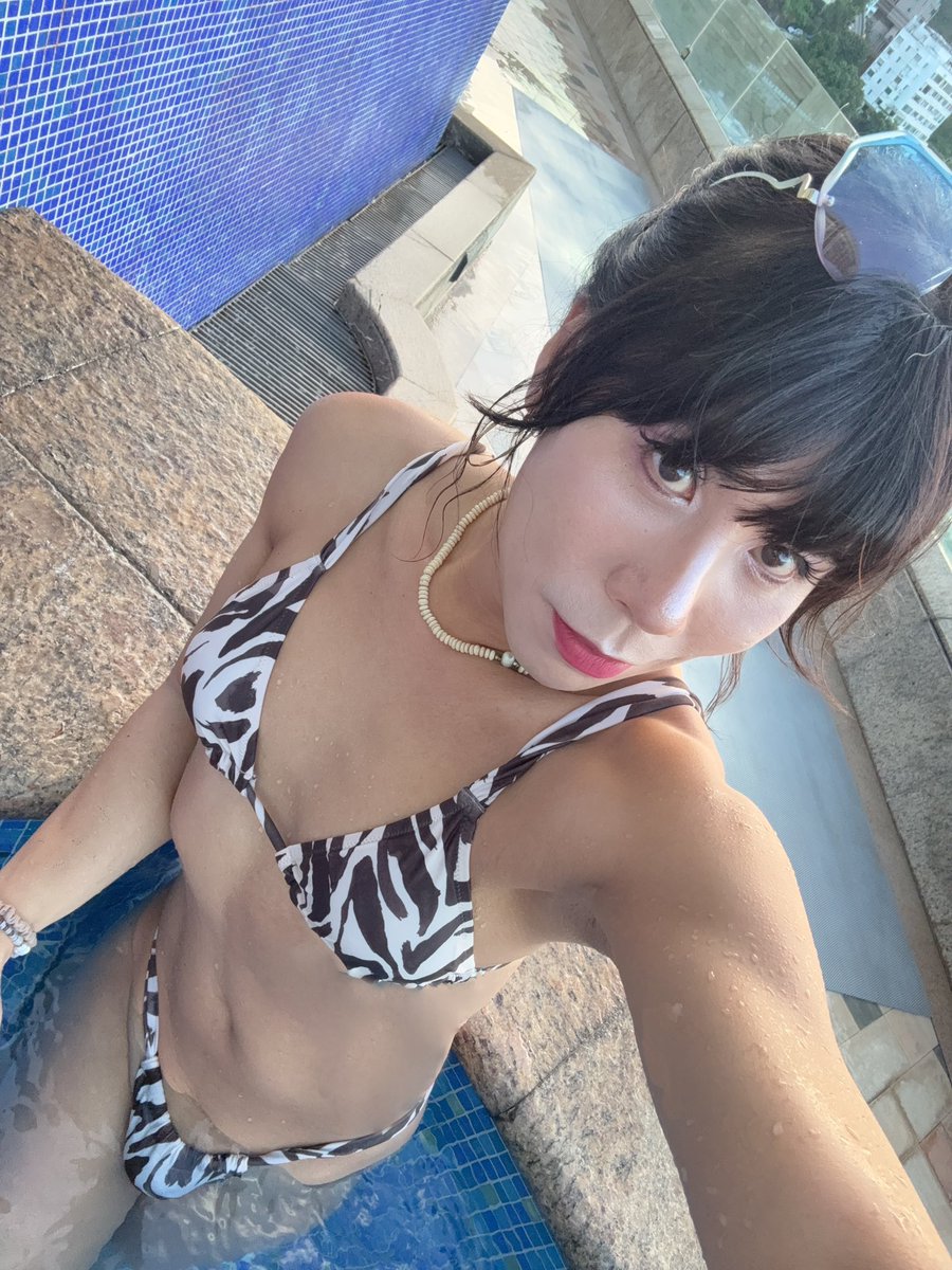 jinnybabybaby's tweet photo. It’s my Saturday regular
#saturdayregular #bikini #repulsebay #jinnybaby #hktravelblogger #hkfashionblogger #hkigger https://t.co/UNyJkT1J41