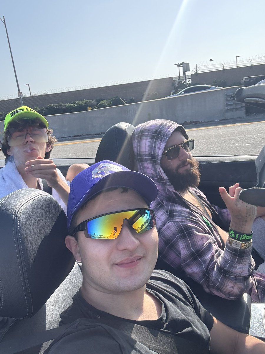 Just arrived in LA, out here with <a href="/benzion_b/">ben | w.ai</a> and <a href="/dickgayAI/">Dick Gay</a>