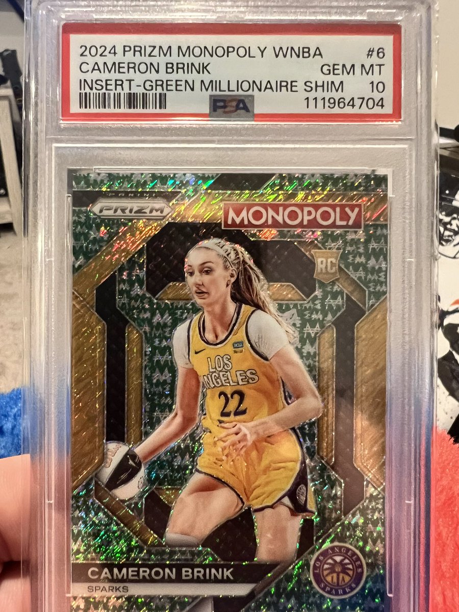 ZewlanderCards's tweet photo. She is everything. Hopefully comes back soon. @CardPurchaser https://t.co/cCU3EDWSZP