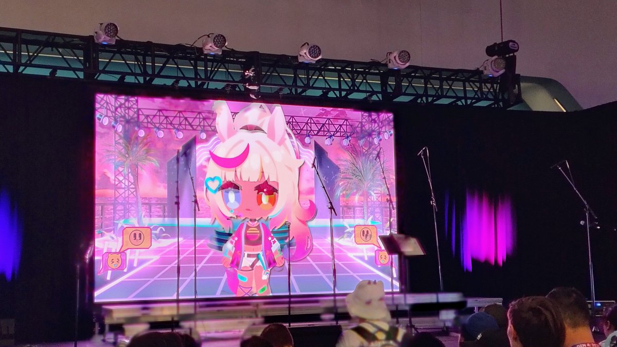 WE ARE INSIDE OF OFFKAI LIVE!!!!