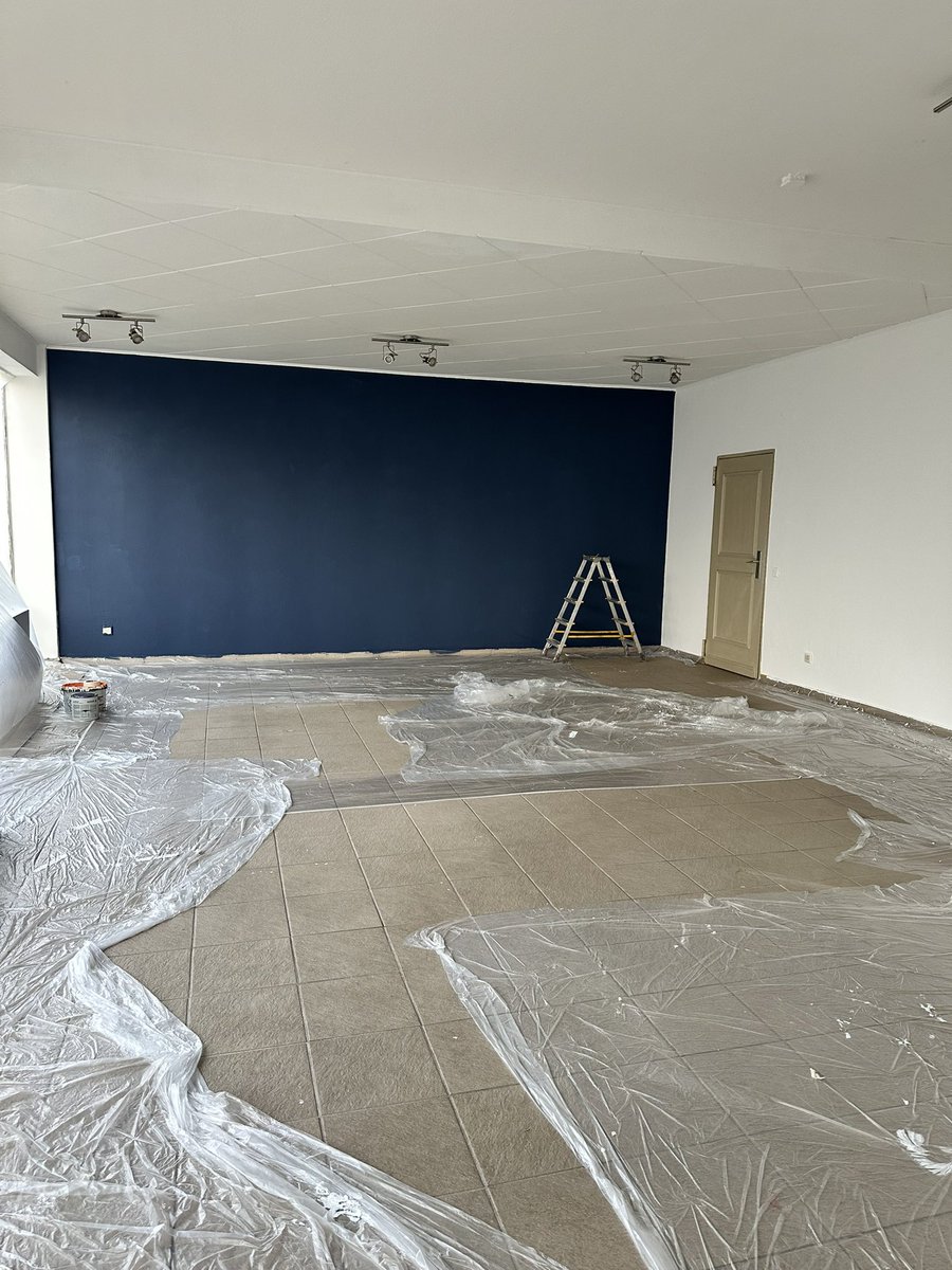 amtrusova's tweet photo. The last two days I’ve been painting walls in my new studio — all 50 square meters of it.
My hands look like they’ve been dipped in midnight blue 😂
Next step: hanging the art on these fresh walls!
#artistlife #messyhands #studioinprogress https://t.co/j45FmvtmPt
