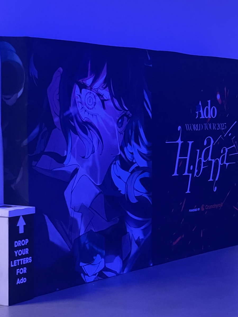 kitsuukiii's tweet image. #AdoHibana_amsterdam the concert was so exciting I would often forget to breath \(//∇//)\ I also pulled ADO’s selfdrawn keychain so cute!!