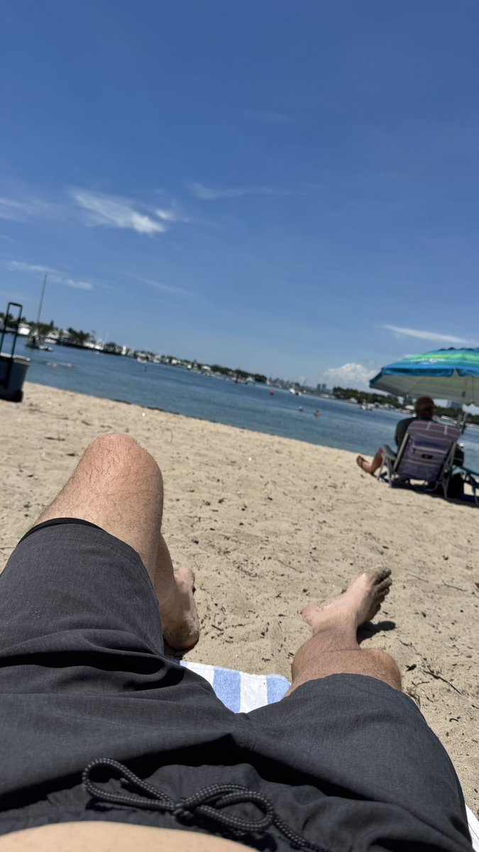 🏖️