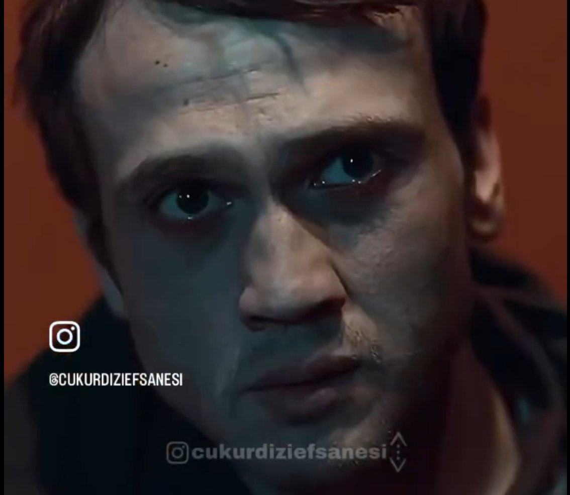 <a href="/lastdreamofsoul/">F.</a> <a href="/NecipMemili/">NecipMemili</a> <a href="/Aras_B_iynemli/">Aras Bulut İYNEMLİ</a> bu bakışla ,yaşadığı o travmatik süreci yansıtıyor. bu bakan  da Yamaç Koçovalı, o delici bakan da ,racon kesen de,yeri gelince psikopatça bakan da Yamaç Koçovalı.. bir çok duyguyu aynı karakterde yansıtıyor.. son yıllarda üstüne yok gerçekten.