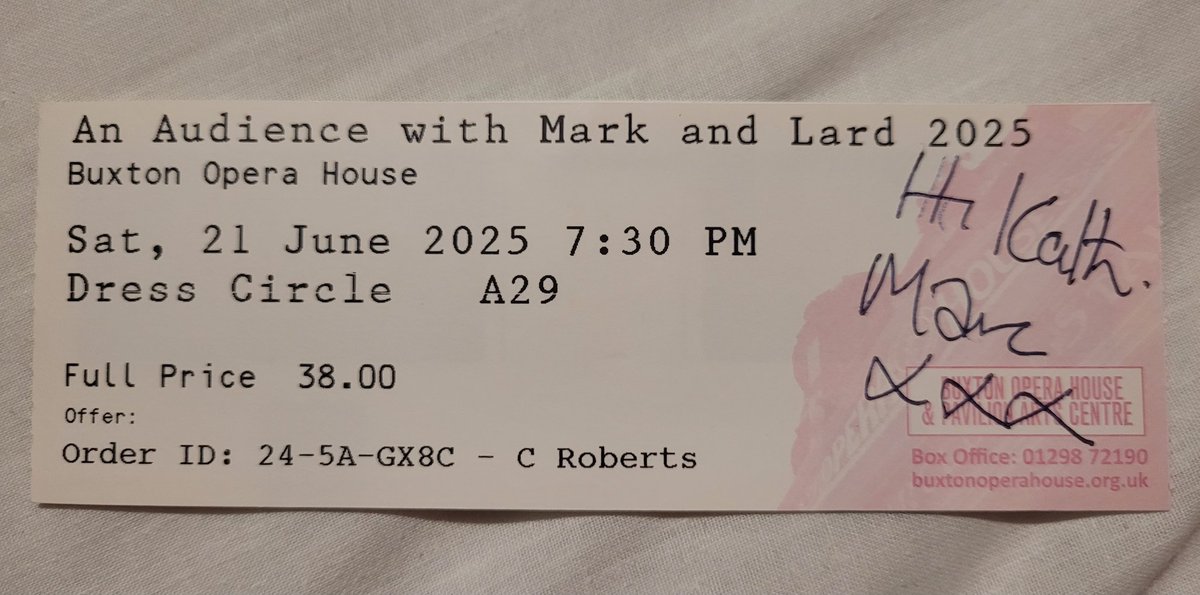 itscathroberts's tweet photo. This had better be in The Buxton Trumpet tomorrow!😆ta for a great night, I don't mind that you spelt my name wrong,Lard😅 bonus seeing Sir Noddy of Holder opposite!Thanks to Paul for the free poster (after I said I'd paid £10 in Crewe) 😂@marcrileydj @themarkrad @PhilWilliams https://t.co/pJRU4JnguX
