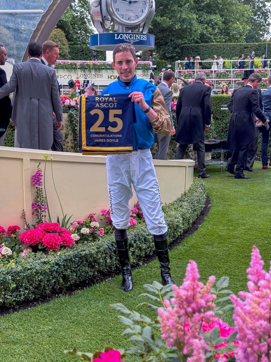 Abdullaallahaf's tweet photo. James Doyle** celebrates a major milestone with his 25th Royal Ascot winner
A week to remember at the royal meeting
\#JamesDoyle #RoyalAscot #25Wins #WinnersCircle #Ascot2025 #HorseRacing #Milestone #JockeyLife https://t.co/RvtpJPUIgb