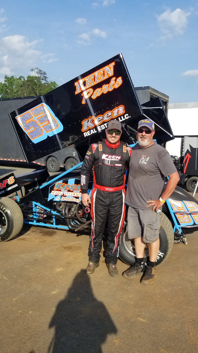 Allan Holland "Hoseheads" (@hosehead33) on Twitter photo Flashback here <a href="/PortRoyalSpdway/">Port Royal Speedway #SpeedPalace</a> to Shawn Keen #53. <a href="/keen_kyle/">Kyle Keen</a> with his Dad Shawn and car done up in his Dad's colors and number.<a href="/SprintCarNews/">SprintCarNews.com</a> Flashback here <a href="/PortRoyalSpdway/">Port Royal Speedway #SpeedPalace</a> to Shawn Keen #53. <a href="/keen_kyle/">Kyle Keen</a> with his Dad Shawn and car done up in his Dad's colors and number.<a href="/SprintCarNews/">SprintCarNews.com</a>