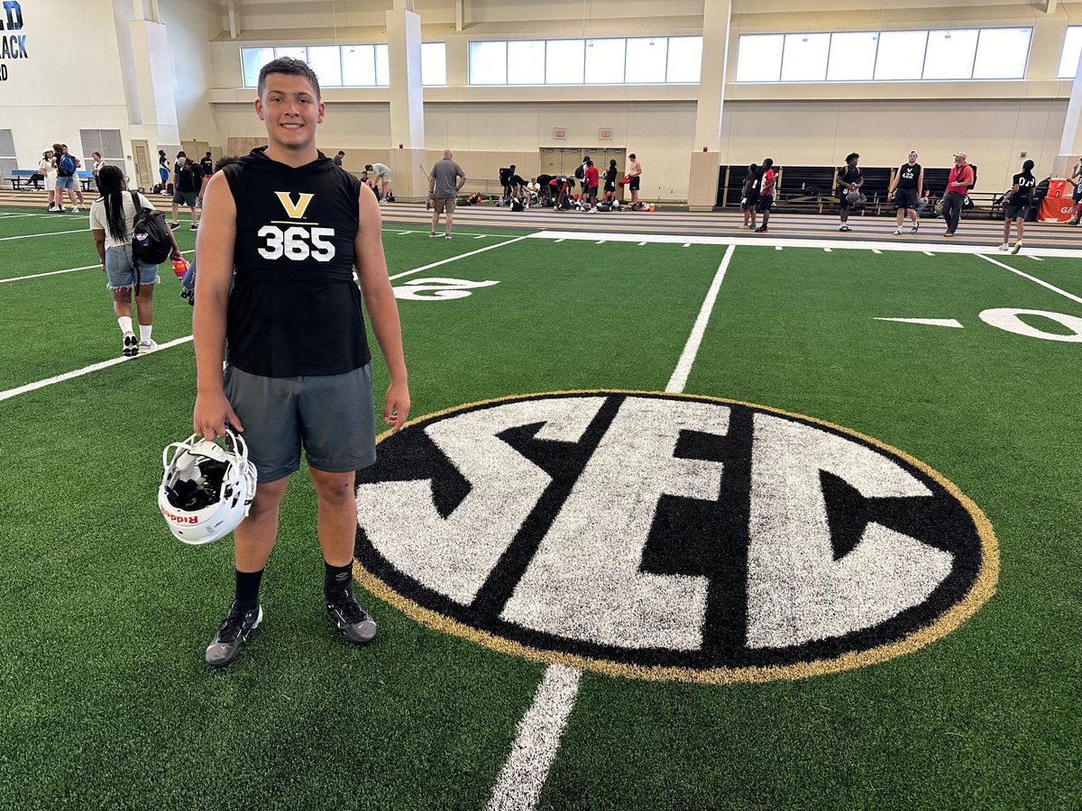 Thanks <a href="/Coach_Flaherty/">Brendan Flaherty</a> and <a href="/VandyFootball/">#16 Vanderbilt Football</a> for having me out for camp this weekend! I learned a lot and had a great time competing! #AnchorDown 

<a href="/coachcalahan/">Coach Michael Calahan</a> <a href="/aliso_football/">ANHS Wolverine Football</a>