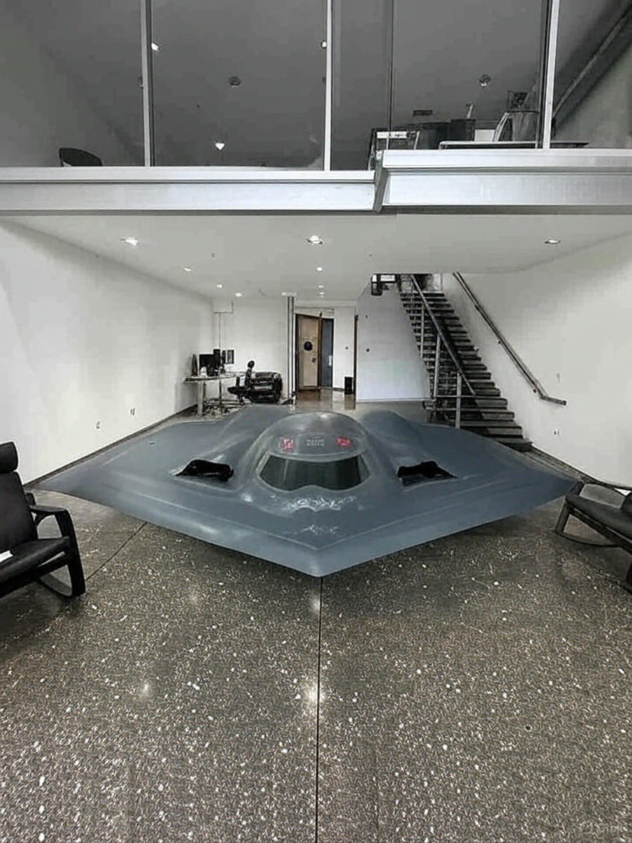 Cree (@creedebeauvoir) on Twitter photo 