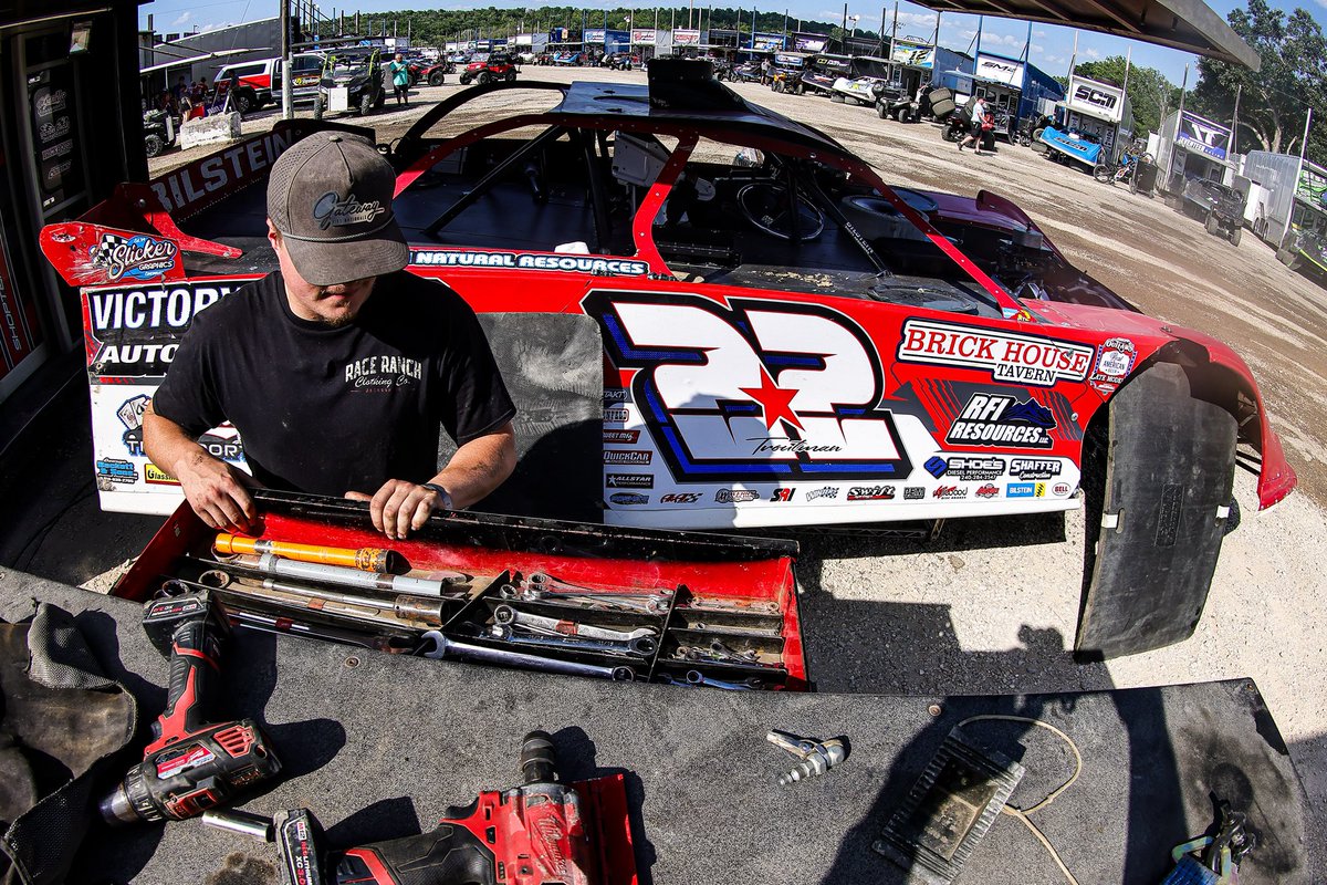 Help <a href="/RacingDrake/">Drake Troutman Racing</a> out, which wrench does he need?