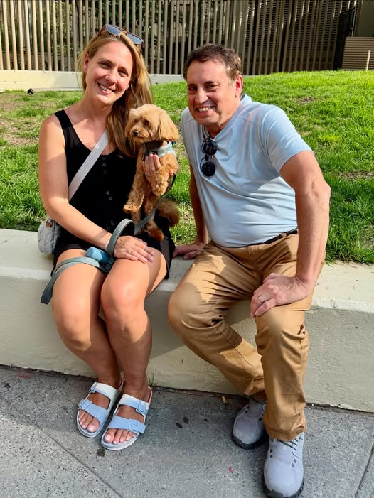 HouseCallVetNYC's tweet image. Enjoying a sunny afternoon in Hell’s Kitchen with my doggy neighbor, “Sky”. I wish I had a haircut as nice as his! I wonder who his groomer is?
#dogsofinstagram #dogsofnyc #doggroomers #doggroom