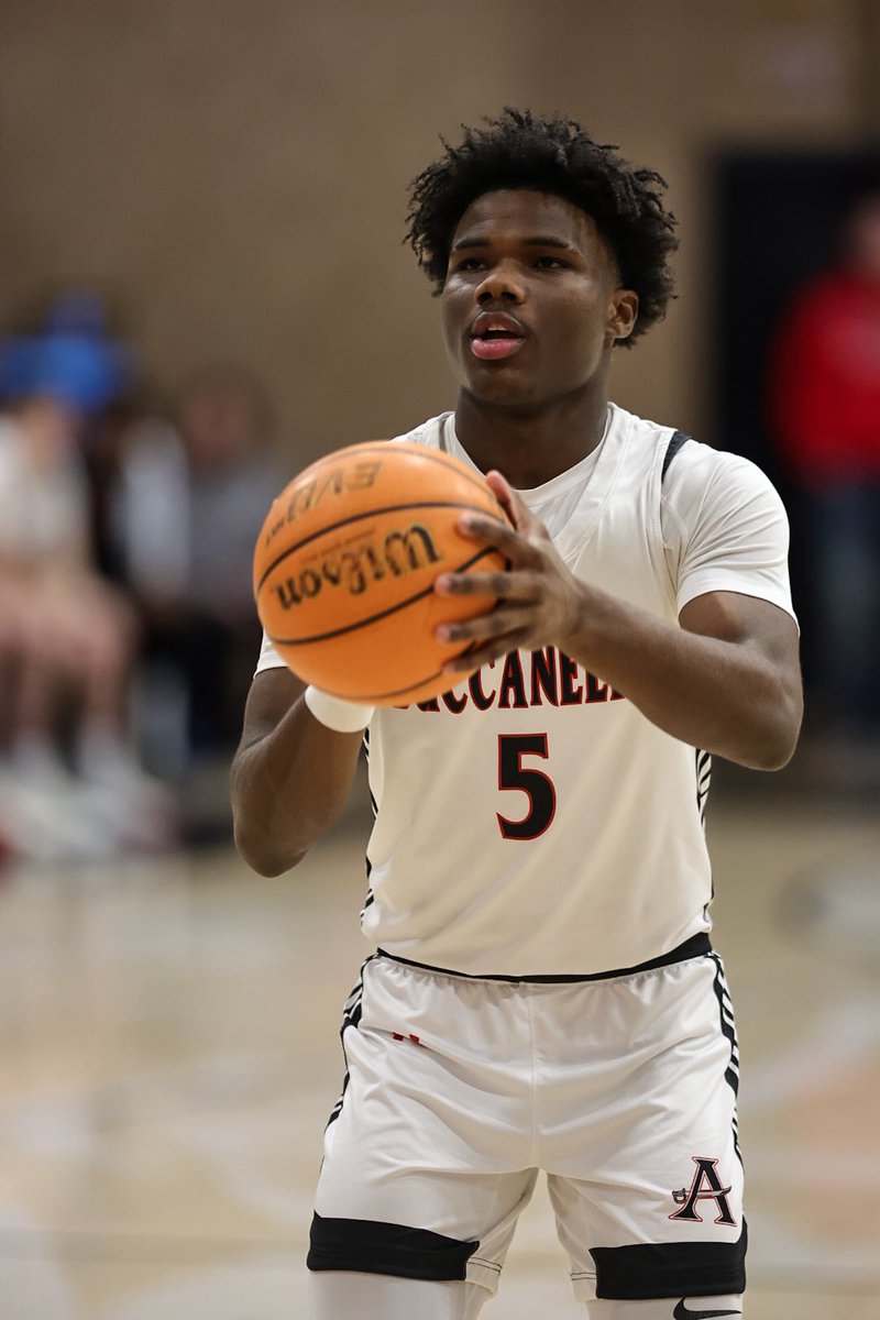 Very Good showing for the weekend for both <a href="/Carterturnbow/">Carter Turnbow</a> and <a href="/TheAndreDupree/">dre!</a> at the GBCA Live Event. These two are next level players who can help carry the Bucs to another successful year.