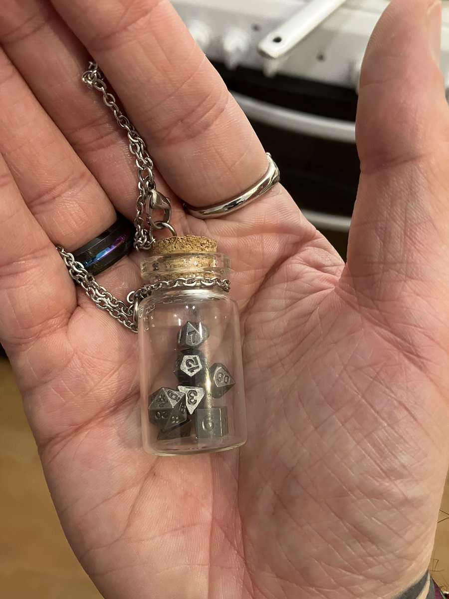 FunOrganised's tweet image. Tiny tiny dice! Tempted to wear them round my neck and crack them out for all spontaneous decision making!