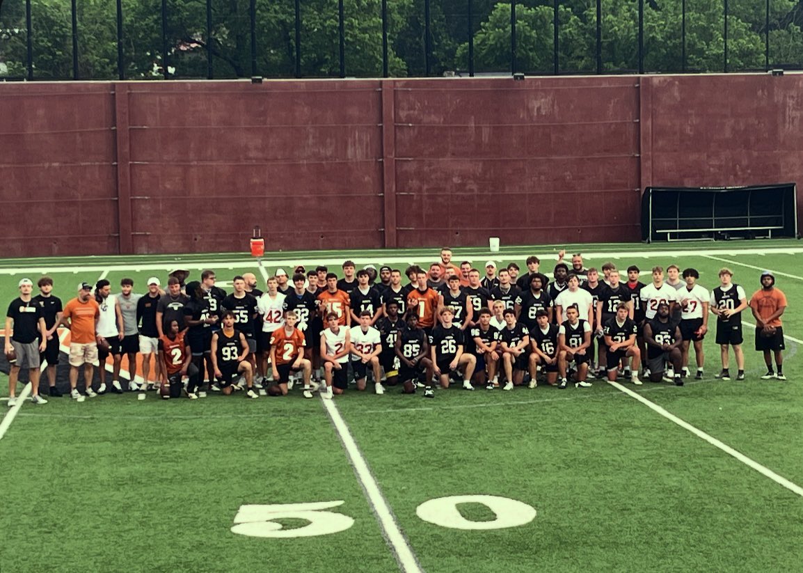 Dr. Cornelius Coleman (@coachcolemanhc) on Twitter photo Yesterdays <a href="/Waynesburg_FTBL/">Waynesburg Football</a> FB Camp
Was a Great Time! Thank You to everyone that Participated π§‘π€
#OneRepAtATime Yesterdays <a href="/Waynesburg_FTBL/">Waynesburg Football</a> FB Camp
Was a Great Time! Thank You to everyone that Participated π§‘π€
#OneRepAtATime