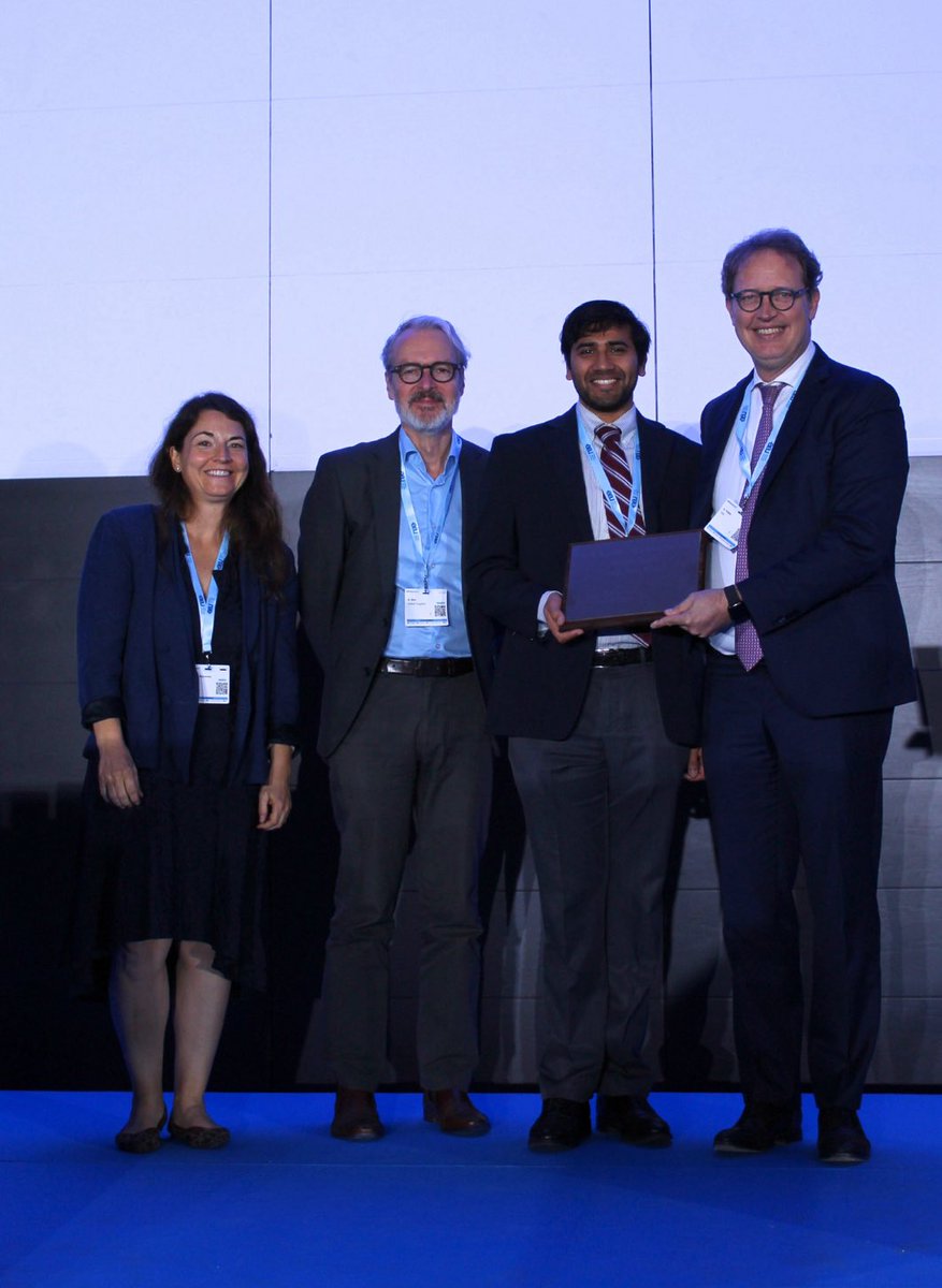 foxal72's tweet image. Very pleased to have @nirmishsingla as @UroOnc speaker and panelist in the advanced #KidneyCancer session #UROonco25 in Seville. Looking forward to a growing collaboration of @Uroweb and @UroOnc