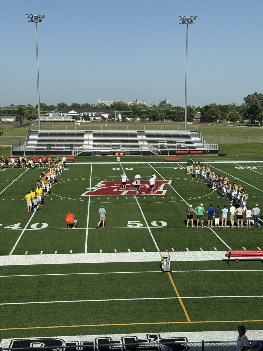 ryan_valenta's tweet photo. 🏈 Perfect weather for football? You betcha! 

Join myself and @Jack15Baller for the 48th annual Sertoma 8-man All-Star Classic on @ESPN_TriCities in triple digit heat! 

#nebpreps https://t.co/HTNHt1qhTY