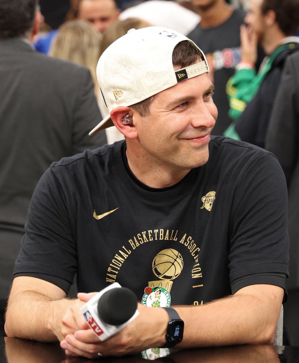 CelticsMuse's tweet image. Since Brad Stevens became the Celtics GM in June 2021, he has:
- Traded Kemba Walker to get Horford back
- Traded Romeo Langford for Derrick White
- Hired Joe Mazzulla as Head Coach
- Traded Smart for Porzingis/Two 1sts
- Re-signed Jaylen Brown
- Traded Brogdon/Williams for…