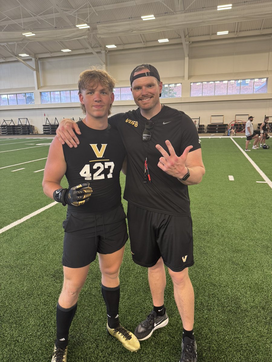 KyleNabrotzky's tweet image. I had a great camp today @VandyFootball thanks to everyone who invited me! I am learning and developing my OT skills! Excited to be back for a game this fall!
@Coach_Flaherty @CoachSmartVandy @FBCoachK @Coach_Nady @TimBeckFB @wcsBHSge @wcsBHScf @BielBryce @drew_toennies