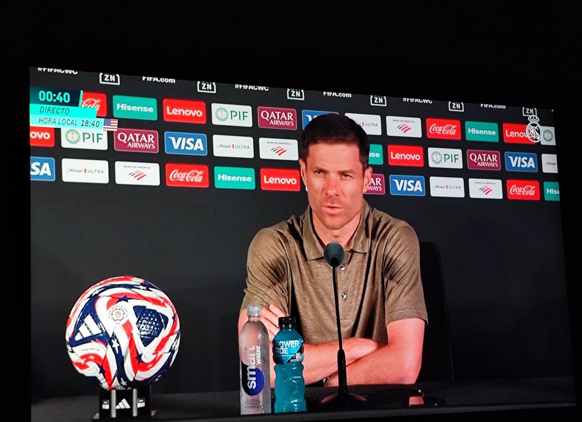 floperiano's tweet image. Y tú? Qué haces un sábado por la noche a las 00:40h?
Yo: