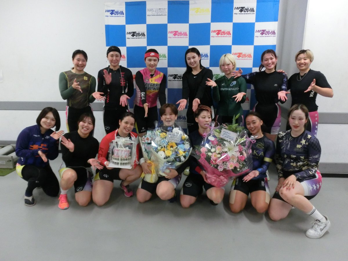 【#いわき平 ﾐｯﾄﾞﾅｲﾄ 最終日】
今期最後の参加で、この日がラストラン
自分らしい走りを精いっぱい
並走になっても一番強い選手の後ろを取りにいく
最後までスタイルを崩さずに戦い抜いた #奈良岡彩子
「たとえ取り切れなかったとしても頑張ろうと。自分の走りをやり切ることはできました」