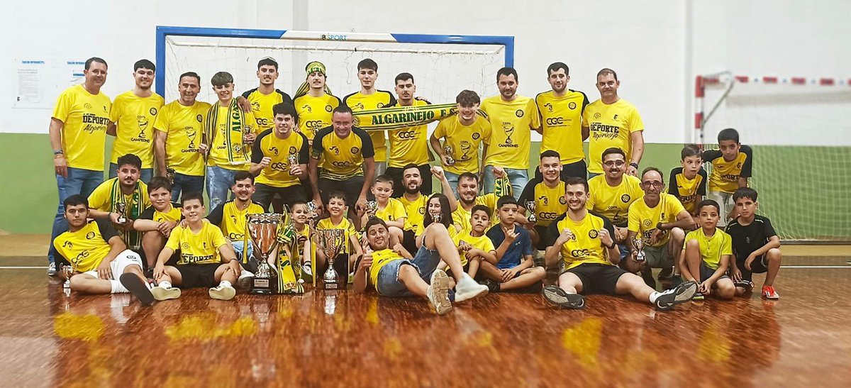 Futsalsur (@futsalsur) on Twitter photo Una década después <a href="/AlgarinejoFs/">Algarinejo FS</a> regresa a categoría nacional.
El conjunto que entrena @frantranssierra asciende de forma brillante al #G18Tercera Una década después <a href="/AlgarinejoFs/">Algarinejo FS</a> regresa a categoría nacional.
El conjunto que entrena @frantranssierra asciende de forma brillante al #G18Tercera