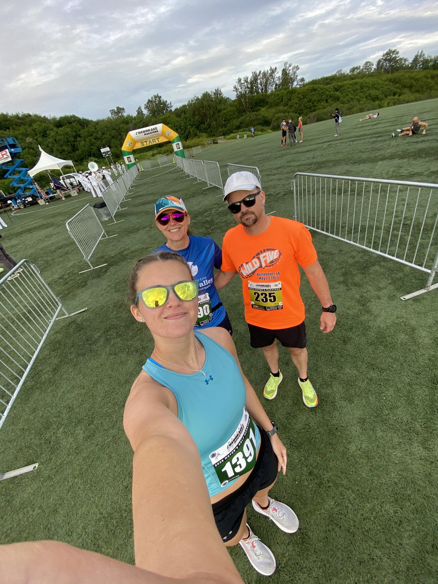 runfarDEF's tweet image. State 49 completed. Extra special since Brooke ran her first 1/2 and @cmw5170 still smoked her. #50B450 #rockyourrun @RockValleyPT