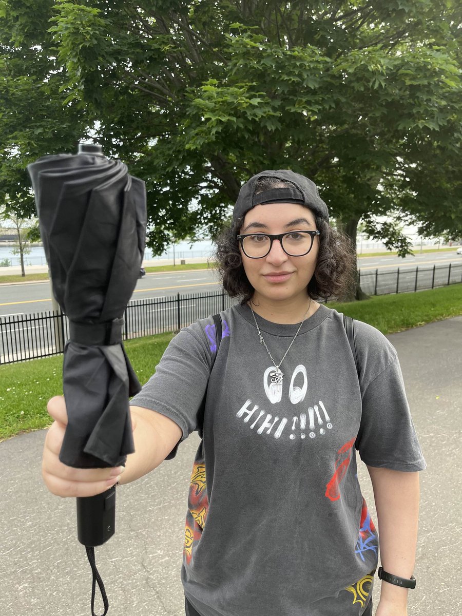 confusedtotem's tweet image. Corporate needs you to find the difference between this picture and this picture