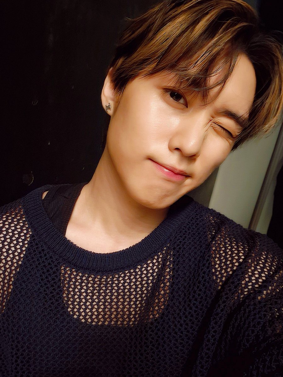 ㅤㅤ

ㅡㅤJAYCE.⠀ shared a moment  ⋆

     Happy Balloon Day to me! 🎉💚
     (debuting a new hair colour too~)
ㅤㅤ