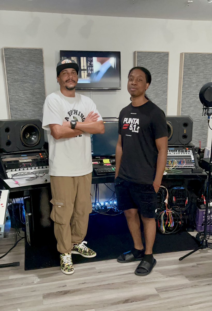 Itsphebeats's tweet photo. #liljune #afropuntaofficial โOMG Pt. 2โ coming soon! ๐จ #Produced and Engineered by #itsphe On my new album and all streaming platforms! Stay tuned!!! #lafsalumni #larecordingschool #lafilmschool #alumni ๐ฆพ๐ฆพ๐ฆพ #itsPhe #OMG #banger #music #Producer #audioengineer https://t.co/l6Va5kzGpY