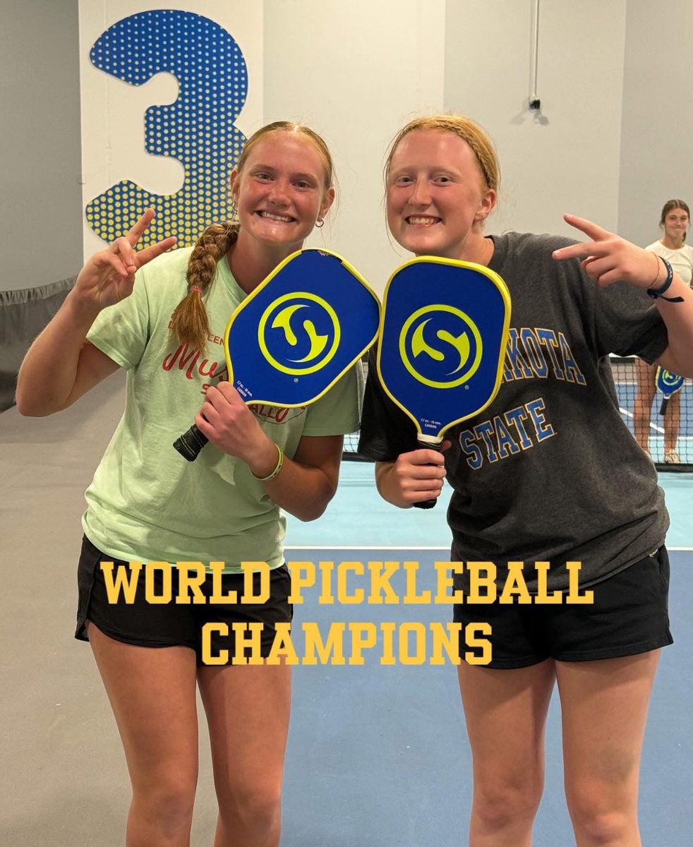 StellaDisbrow's tweet photo. Iowa Gold had a great day going 2-0 to finish off pool play at the MN S&amp;C Showcase. I went 3-3 the last game with a HR AND most importantly won the doubles pickleball championship with my teammate!! 😂
#gogold
#gingaassasins
#ShaleeRodriguez
#coachLarissaA
#michaelmook9 https://t.co/XnvqgZ13gp