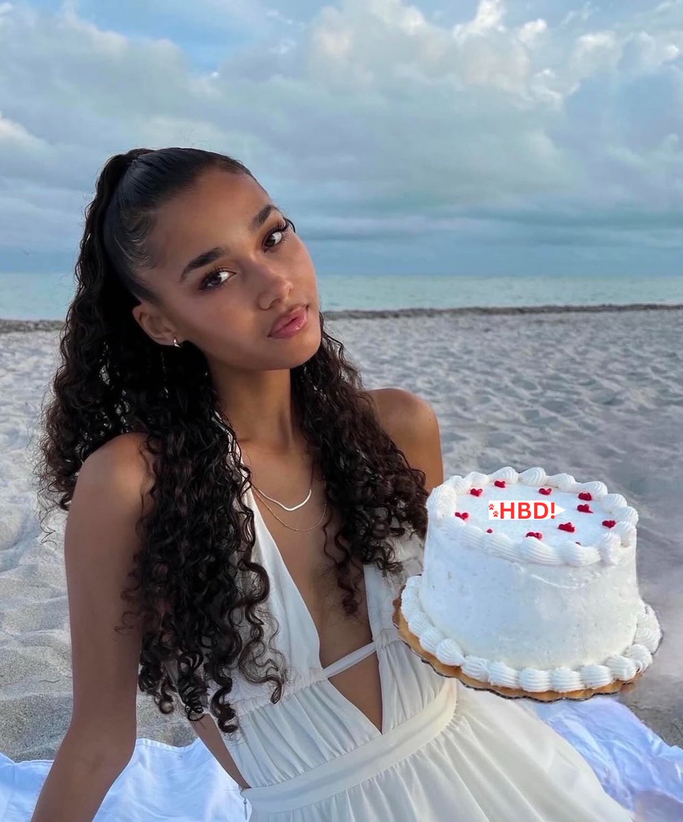 TRINIONREPEAT's tweet photo. 🥀 𓂃 can i have this dance core for the evening. happiest of birthdays to my most annoying, loving, ride or die big sister. there’s nobody on planet earth that makes me wanna pull my hair out or live without more, love u sm bri  #cloutstagram 🤍 https://t.co/9mBEGLQ2M6